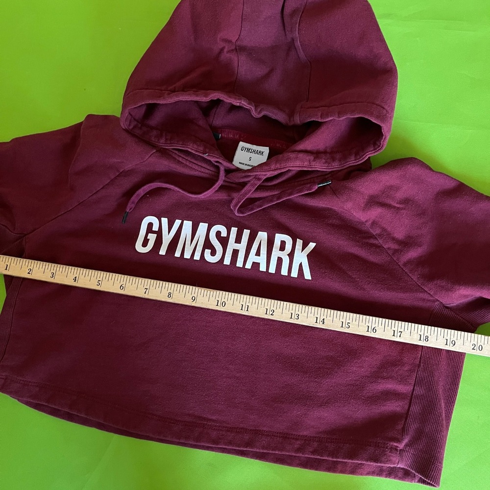 Gymshark Womens Cropped Hoodie Small Burgundy Maroon Logo Pullover Sweatshirt - Picture 3 of 5